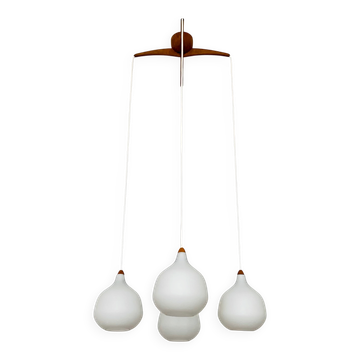 Lampe opaline en cascade par Uno et Östen Kristiansson pour Luxus