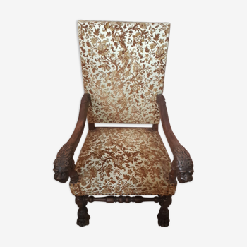 Fauteuil à tête de lion