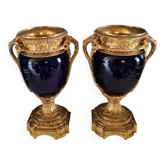 Pair of vases in blue porcelain from Sevres, nineteenth