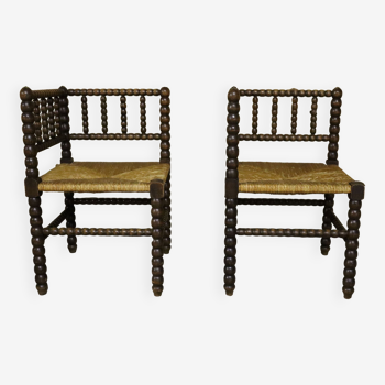 Pair of mulched chairs