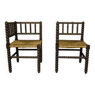 Pair of mulched chairs