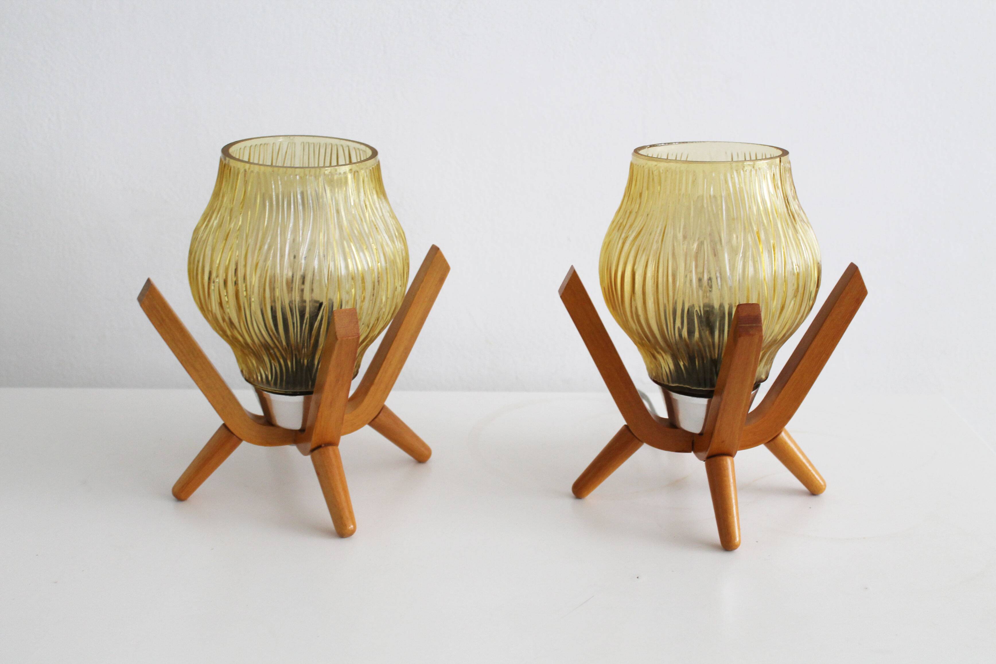 Paire de lampes de chevet vintage des années 1970 par Drevo Humpolec