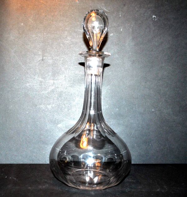 Carafe ancienne en cristal de baccarat - catalogue 1907 forme gondole à côtes plates 21cm