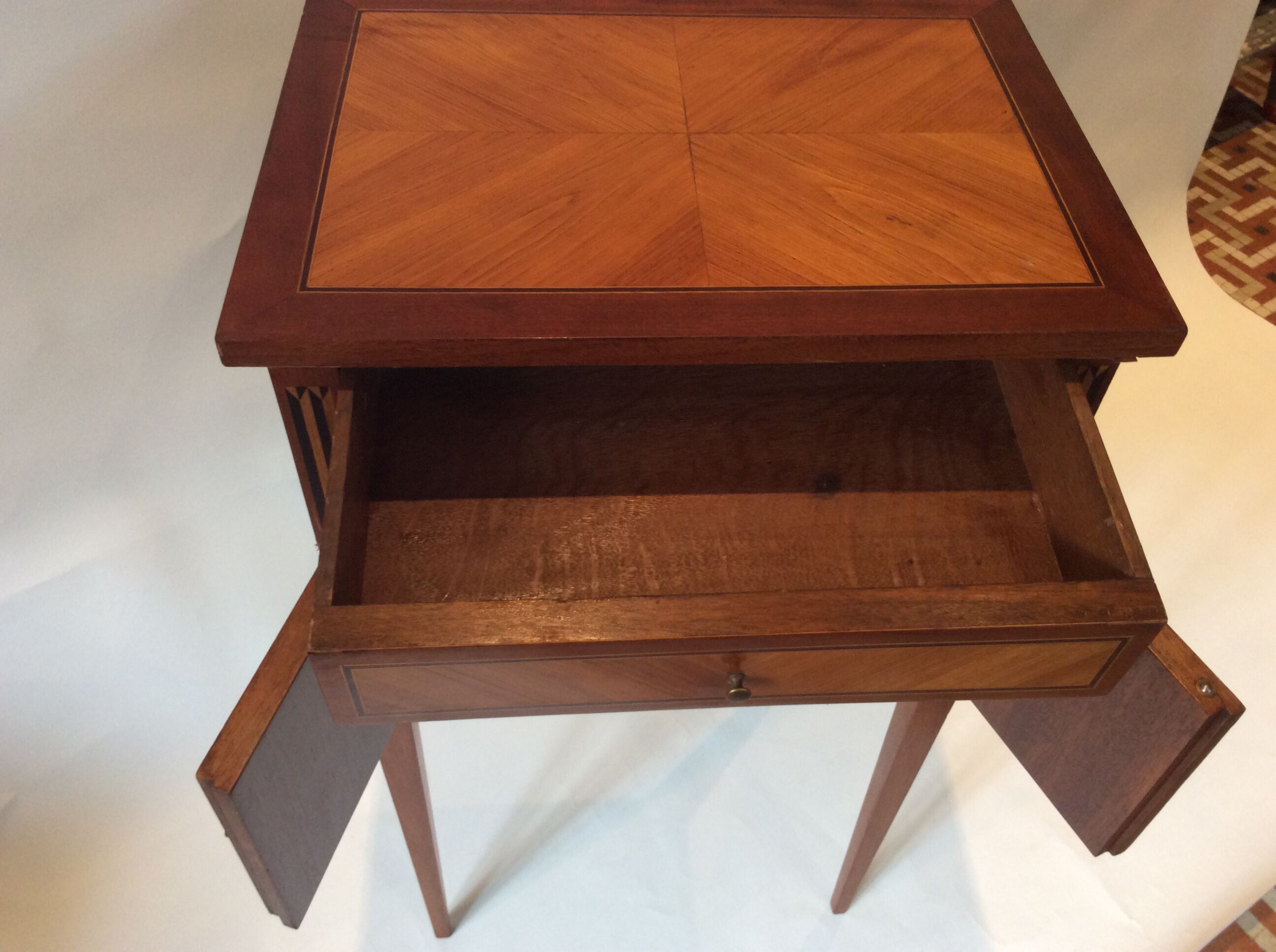 Bedside table Louis XVI