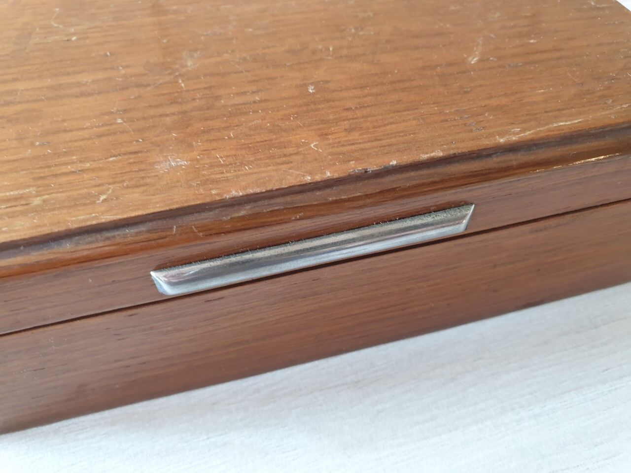 Wooden box 30s