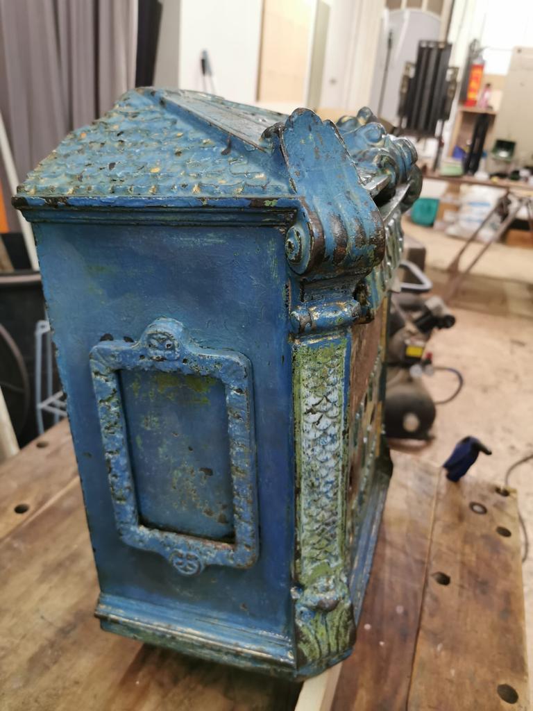 French public mailbox called "mougeotte"