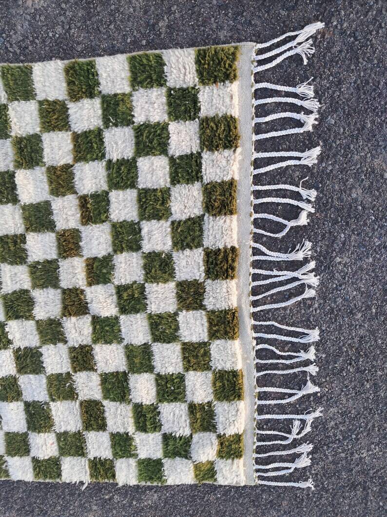 Traditional handmade pure wool rug, size 100 x 200 cm