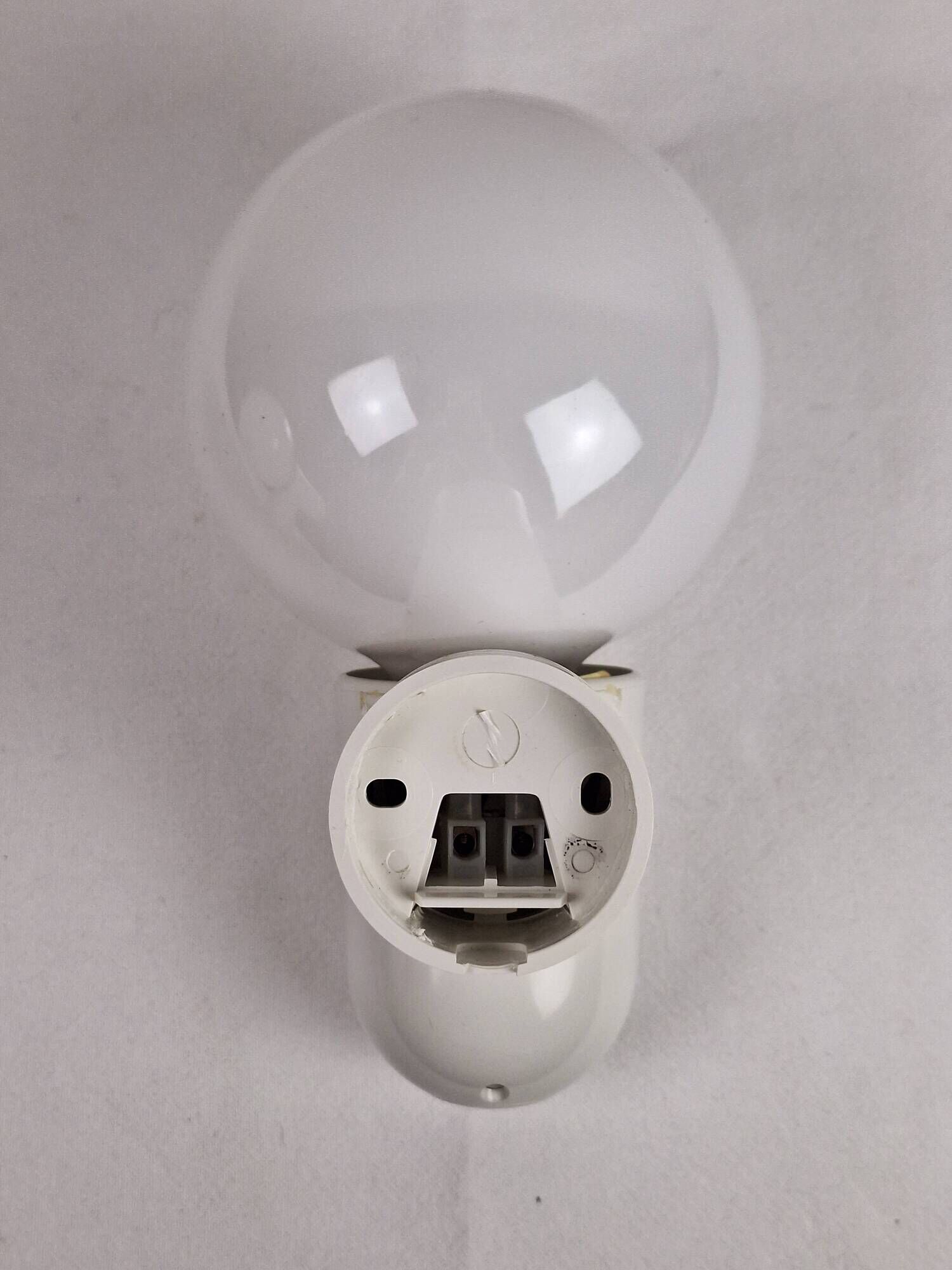 Pair of vintage space age wall lights in white plastic, Allibert 1970 bathroom bedside night light