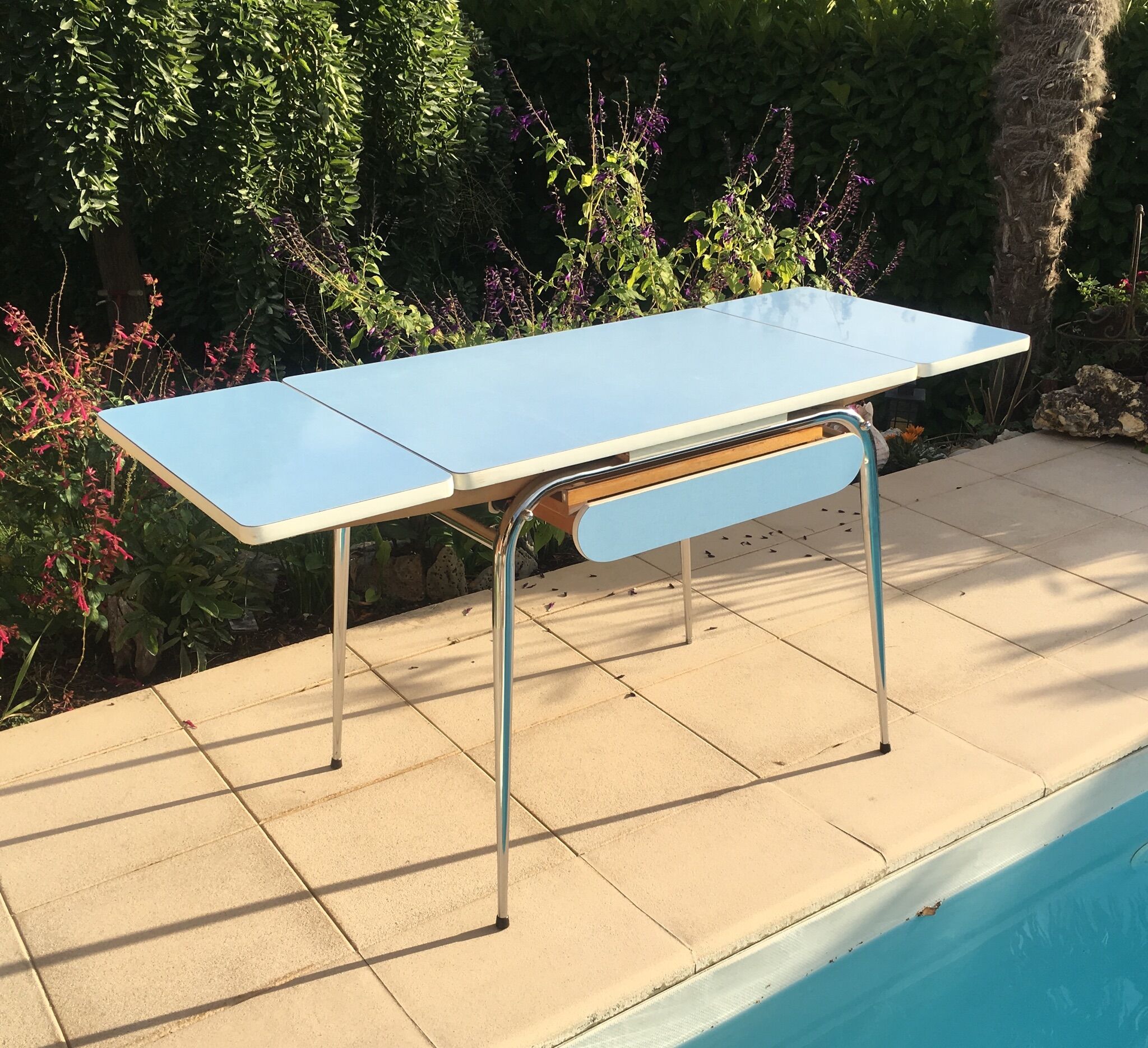 Very nice blue Formica table