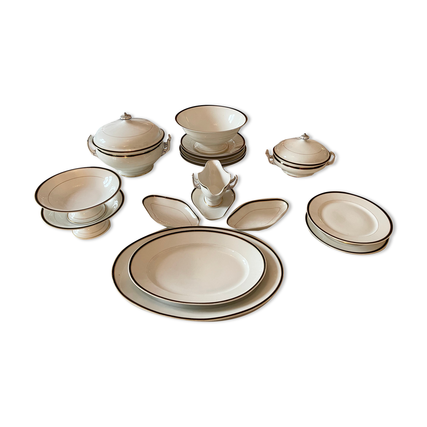Table service in porcelain ch pillivuyt 81 pieces
