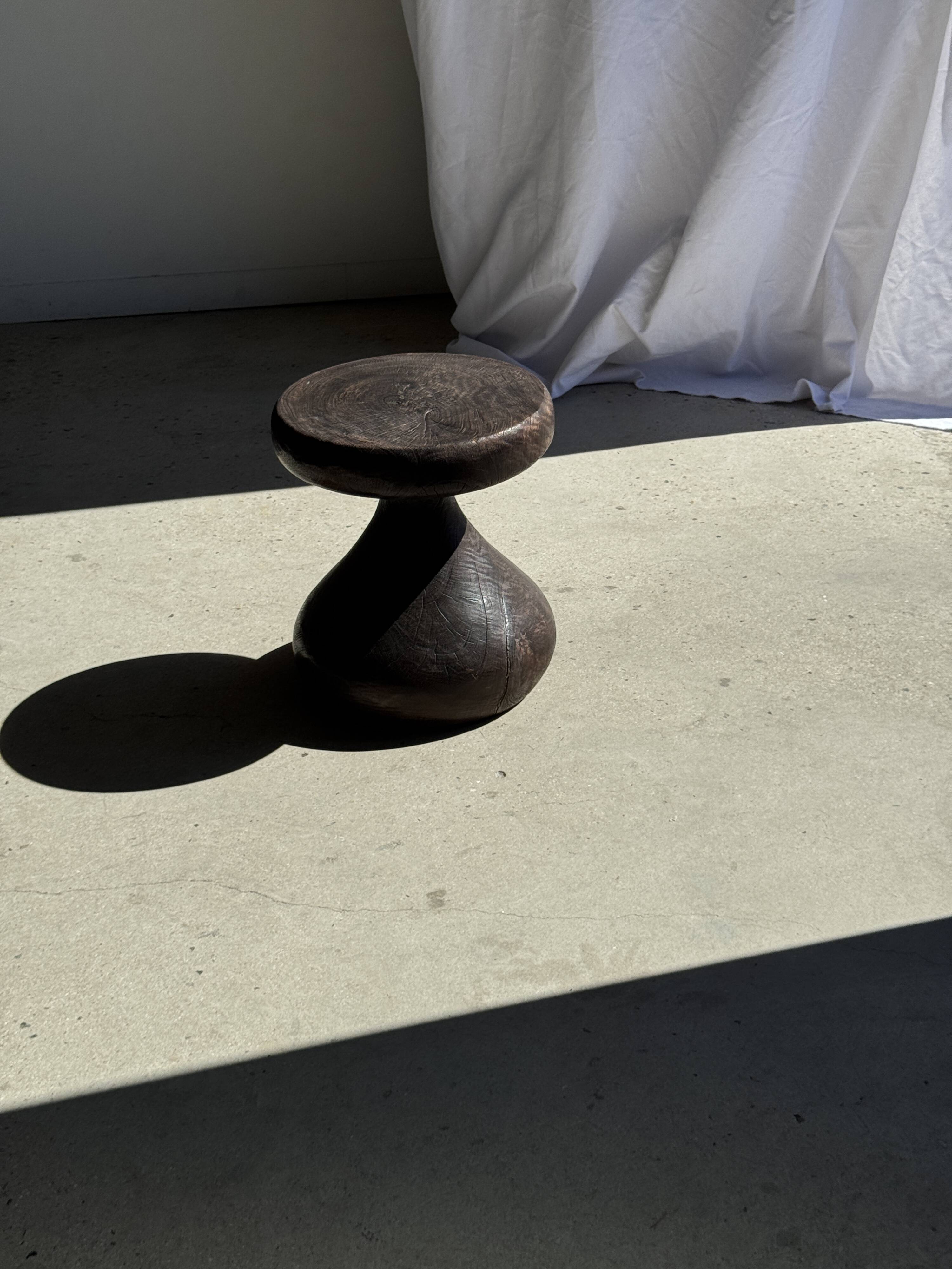 Pawn Brown - Stool, side table in the shape of a brown pawn.
