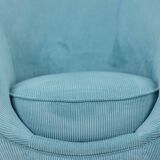 Paire de fauteuils en velours côtelé. Travail contemporain.