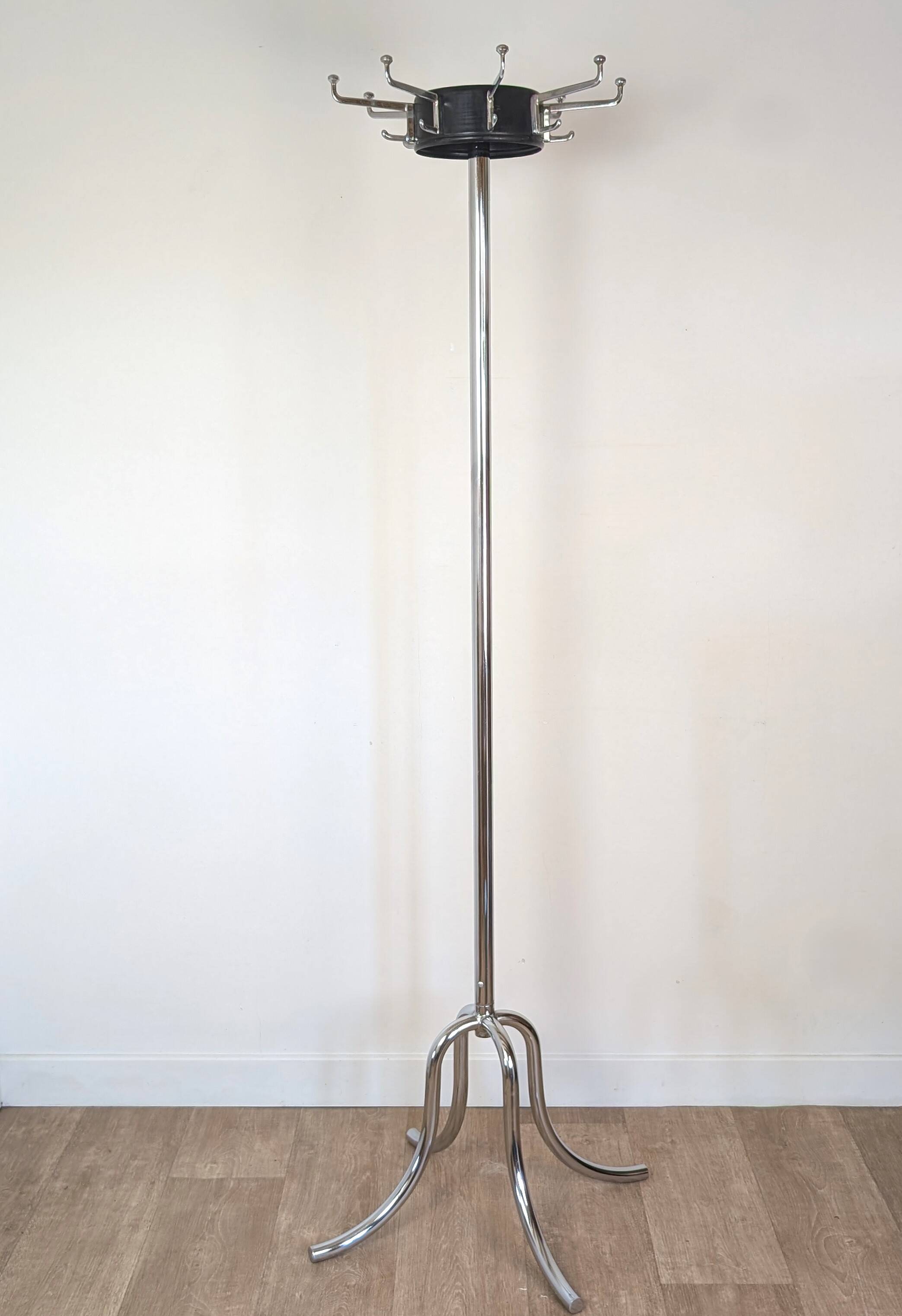 Chrome parrot coat rack