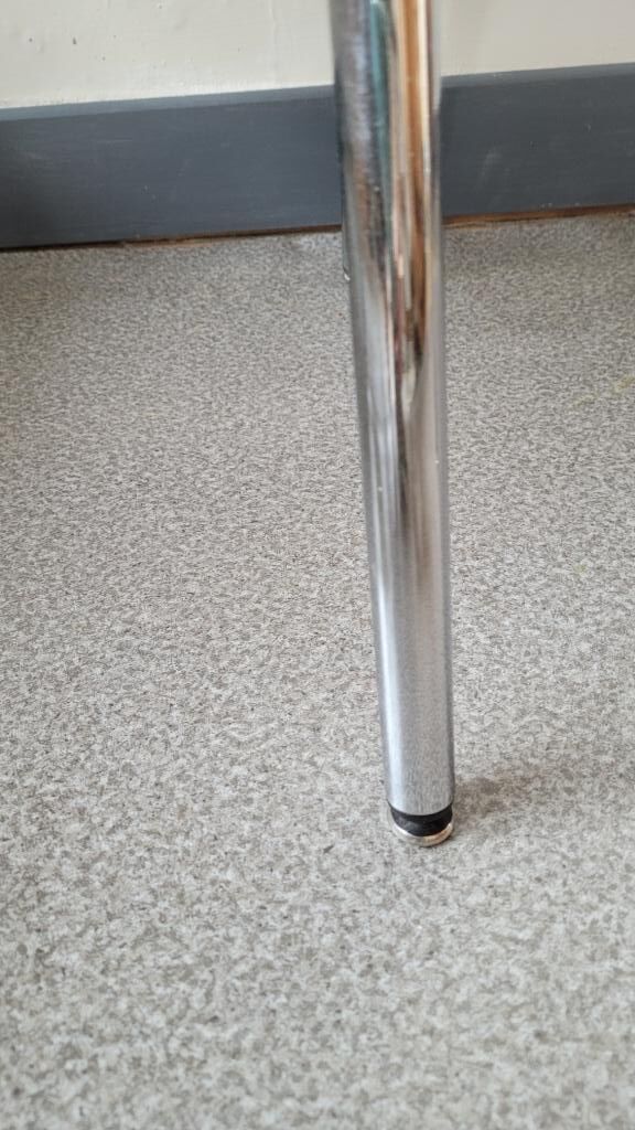 Set of 4 green chairs in Strafor steelcase fabric