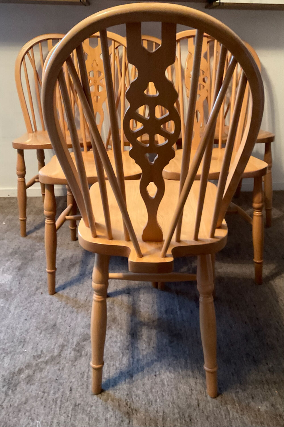 Set of 6 Dutch chairs in solid beech wood.