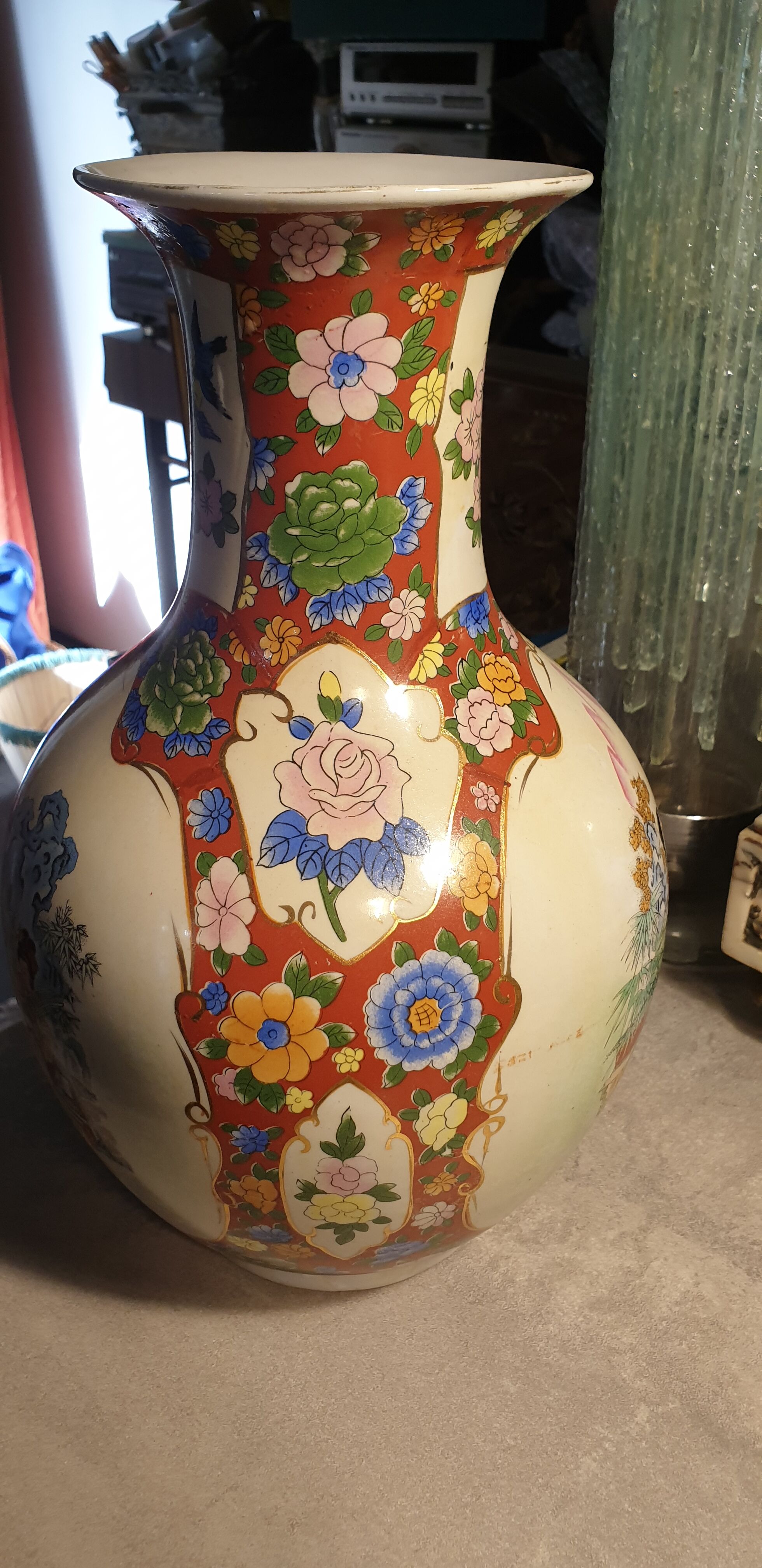 Vase JAPAN, Imari, late nineteenth century