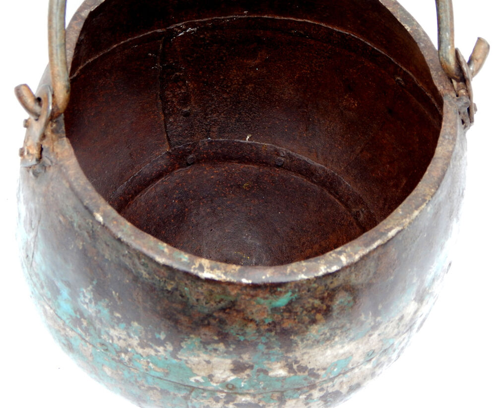 Pot water round vintage metal hanging