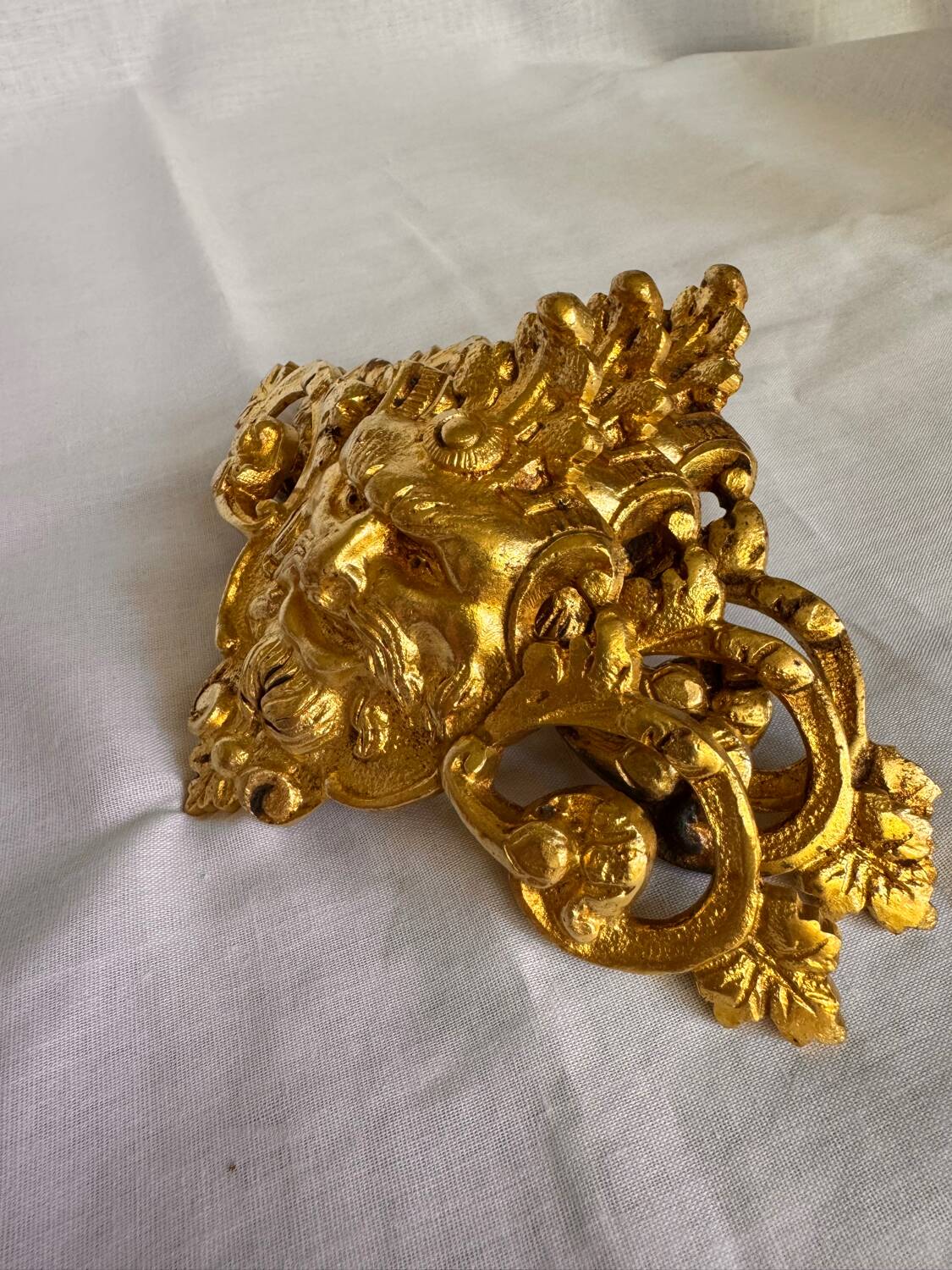 Ensemble de 3 éléments décoratifs en bronze/laiton.