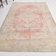 Tapis vintage rouge pâle et beige