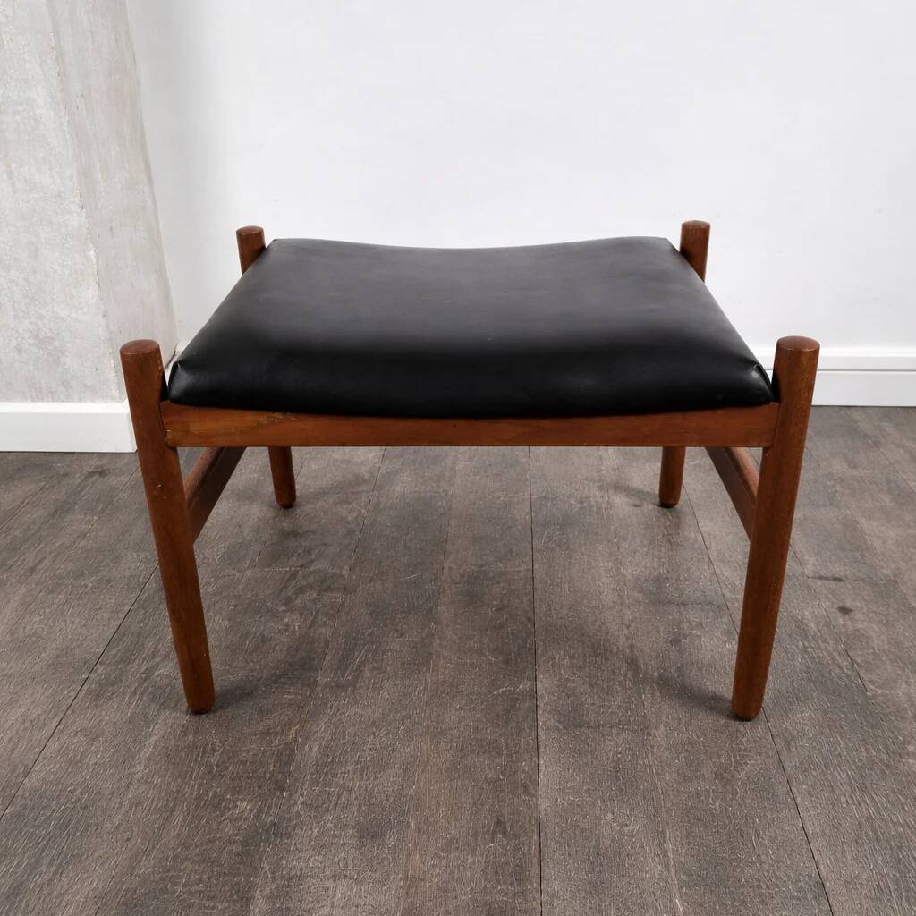Teak and leather ottoman stool by Hugo Frandsen for Spøttrup Møbler, Denmark, 1960.