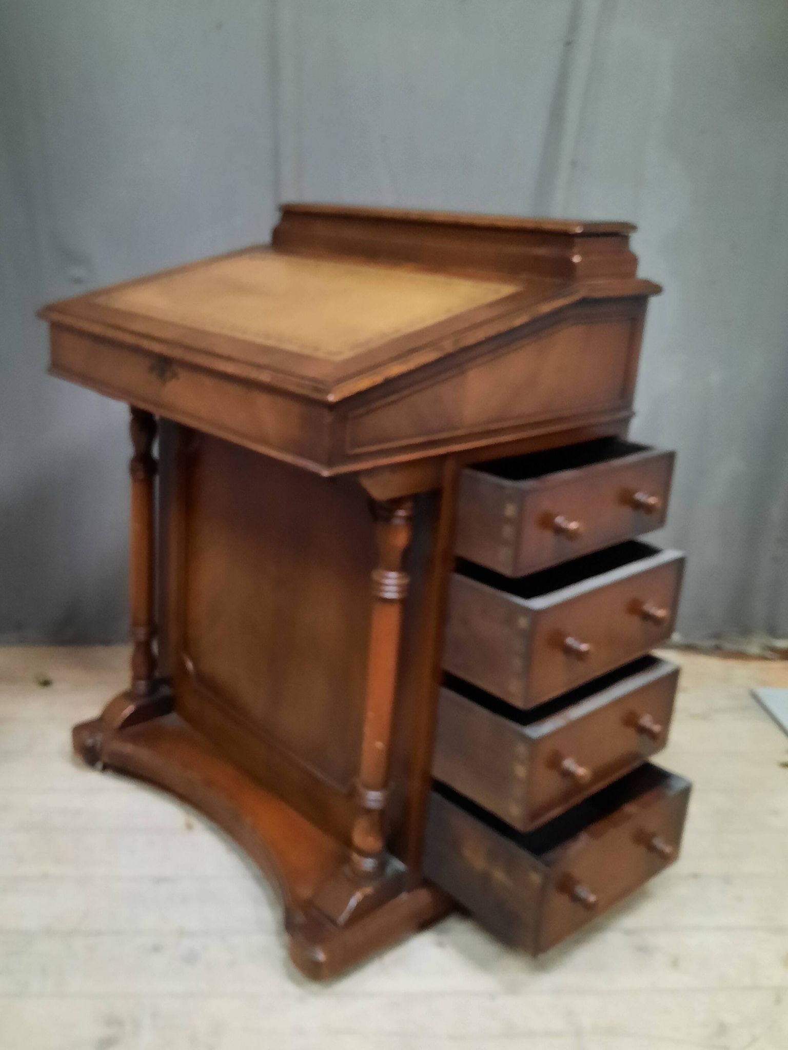 Deavenport Mahogany Desk