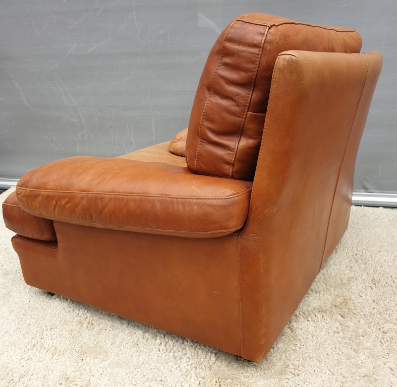 Fauteuil club lounge cuir cognac design 1970