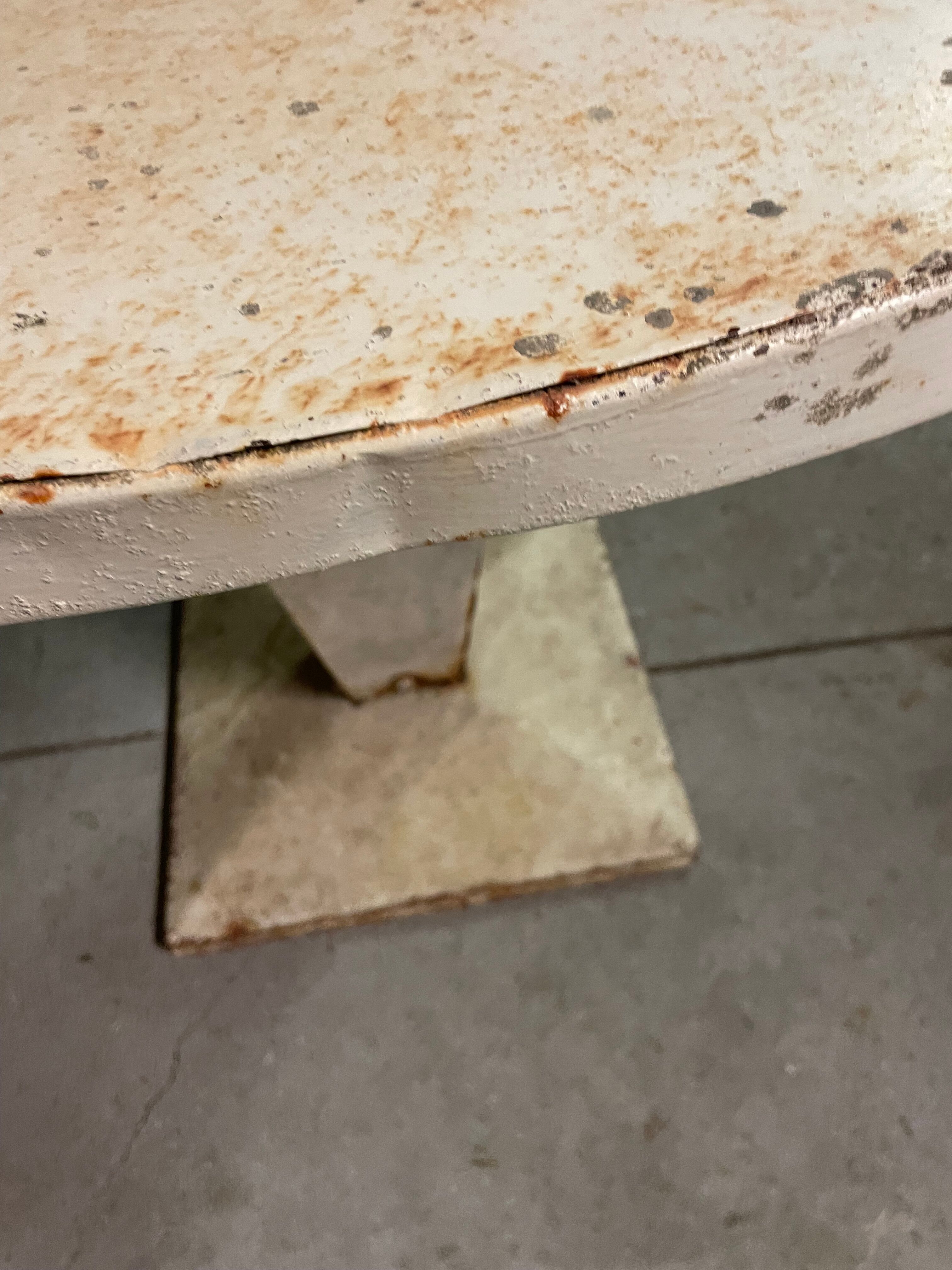 Tolix KUB table diameter 99cm by Xavier Pauchard