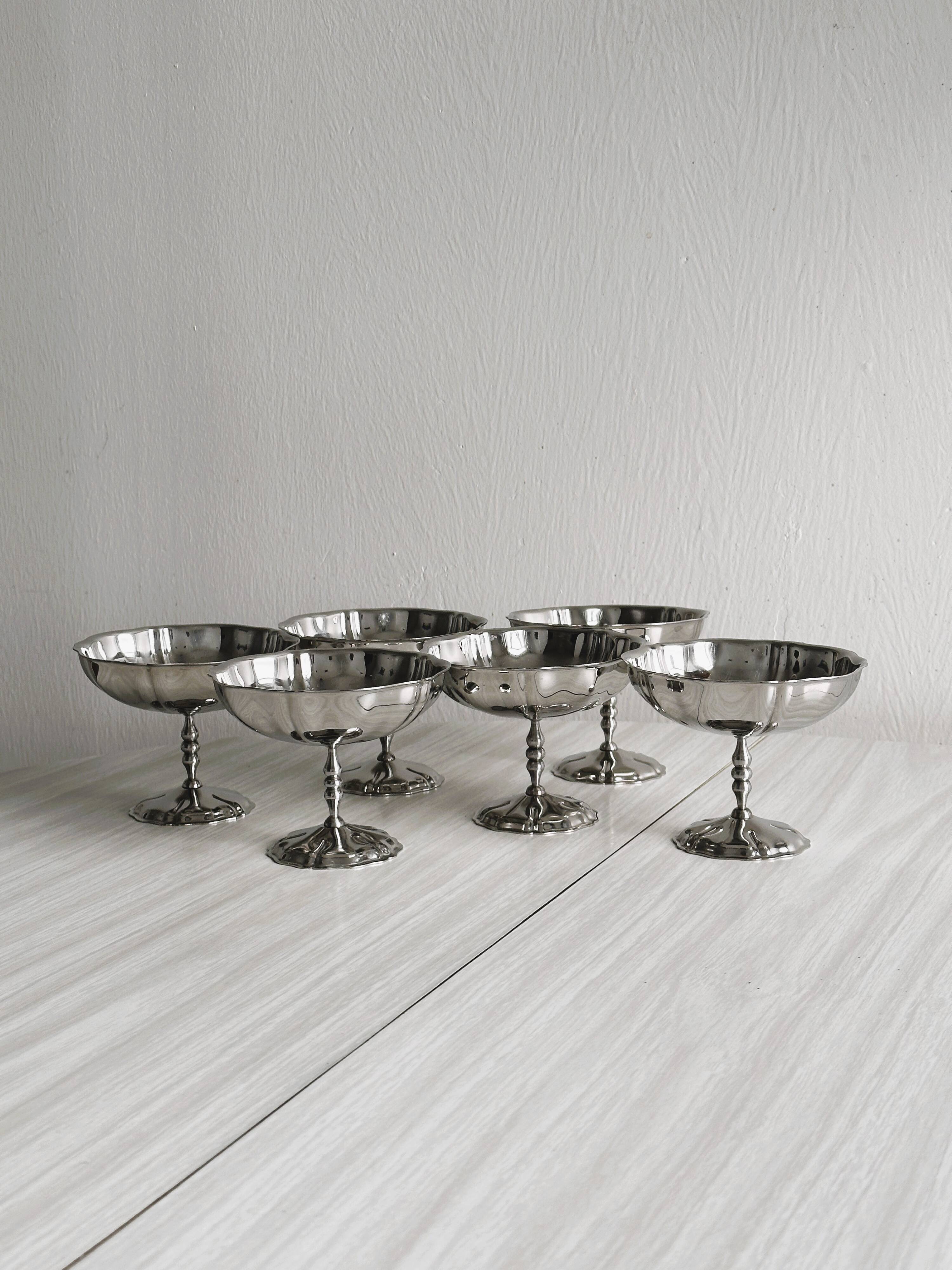 8 very large stainless steel footed bowls, Letang Remy style
