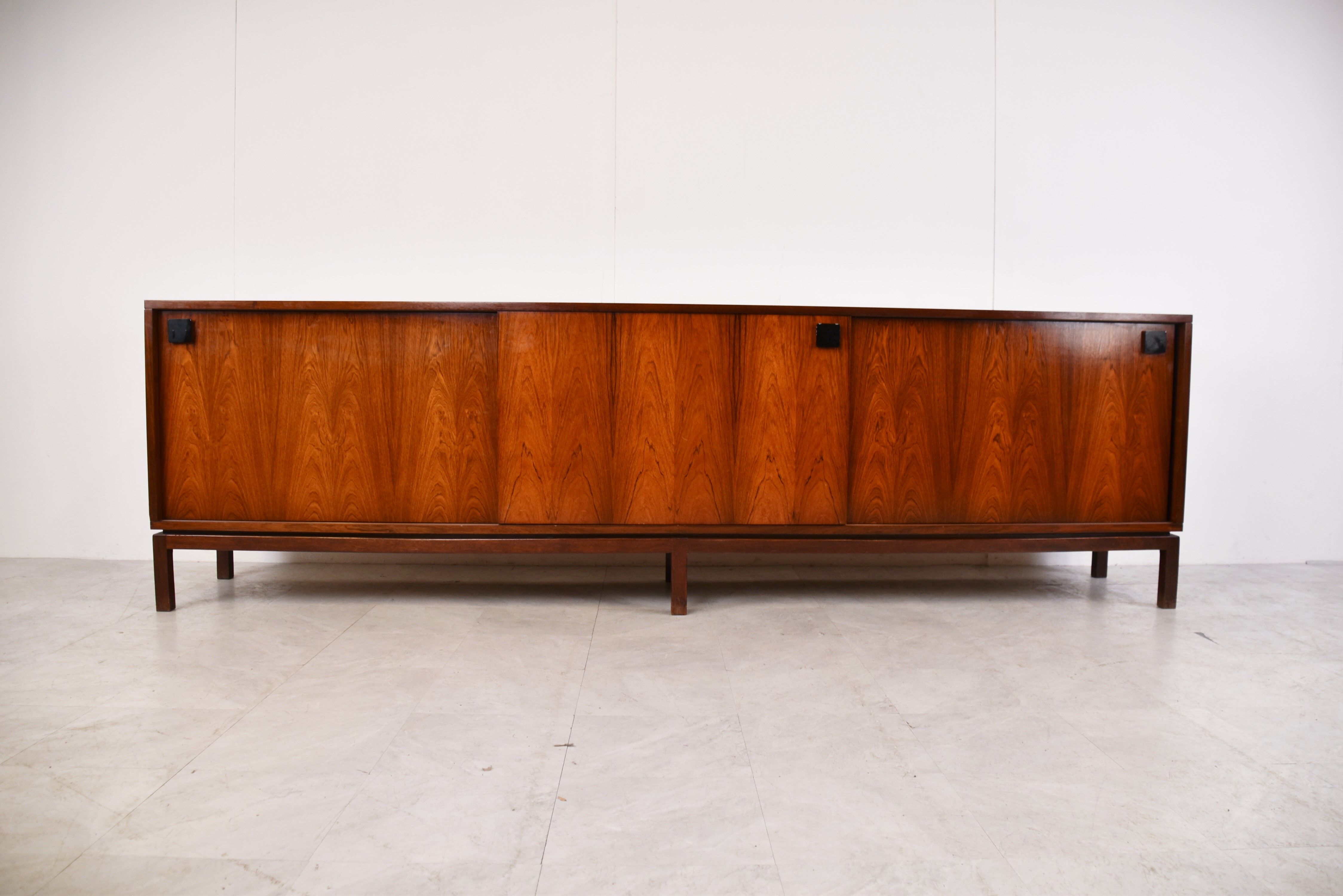 Enfilade modèle 440 d'Alfred Hendrickx pour Belform, années 1960