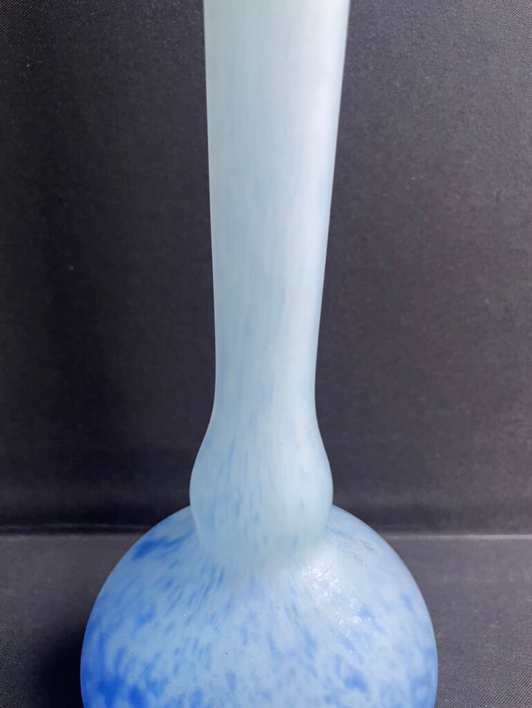 Soliflore vase – Marble glass – Daum or Delatte