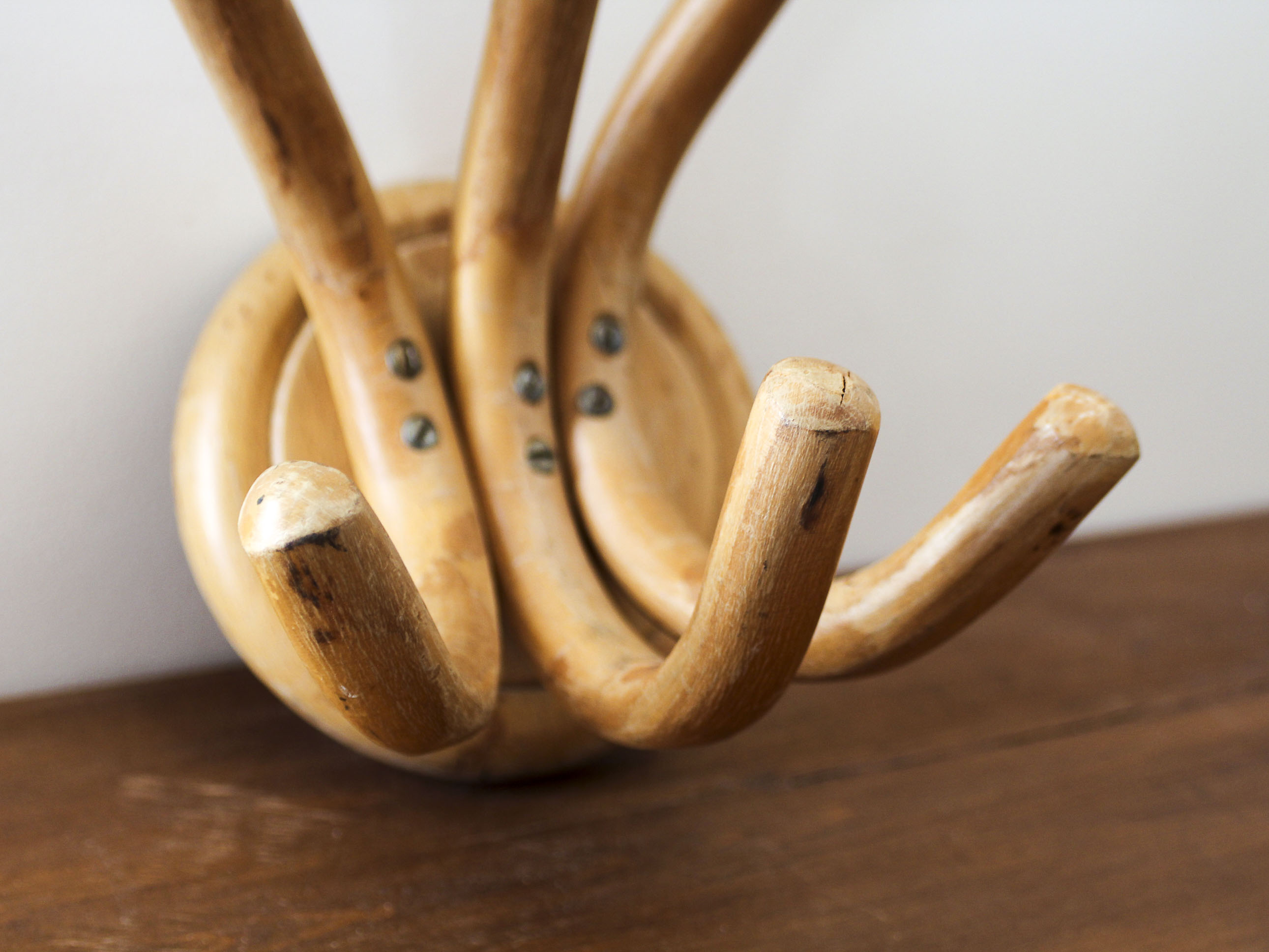 Vintage 3-spoke curved wood hook
