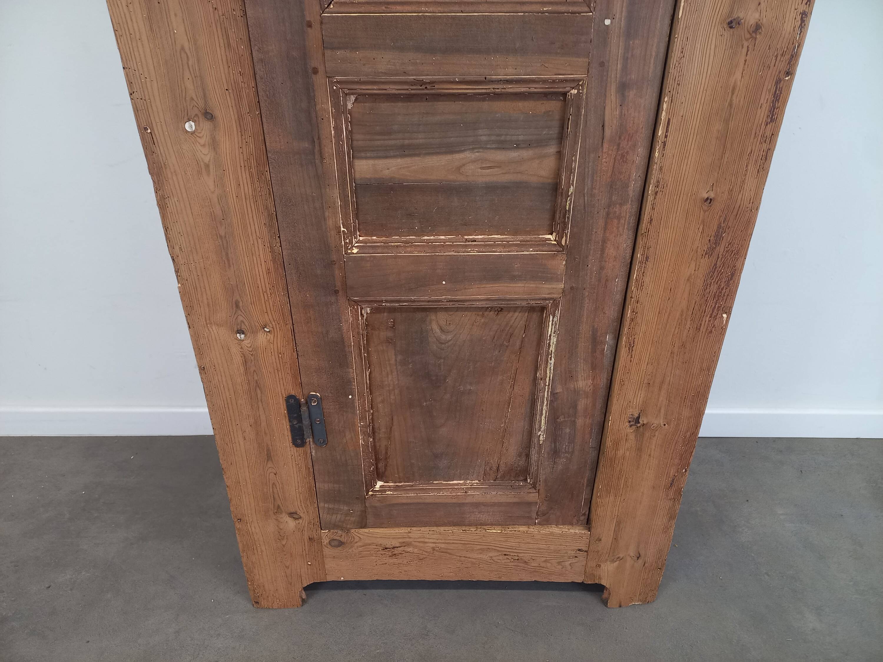 Parisian fir wardrobe