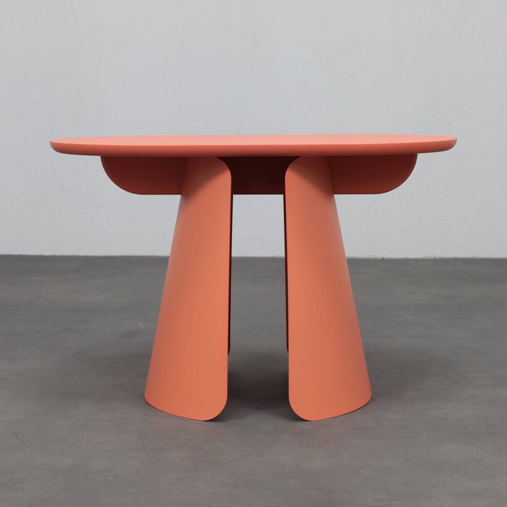 Side table Totem Pill by Puik Design pink