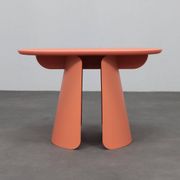 Side table Totem Pill by Puik Design pink