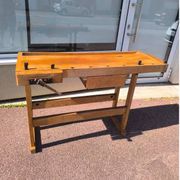 Small vintage carpenter's workbench in solid wood – Charming console