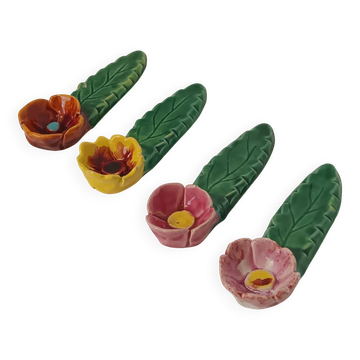 4 vintage signed flower knife rests