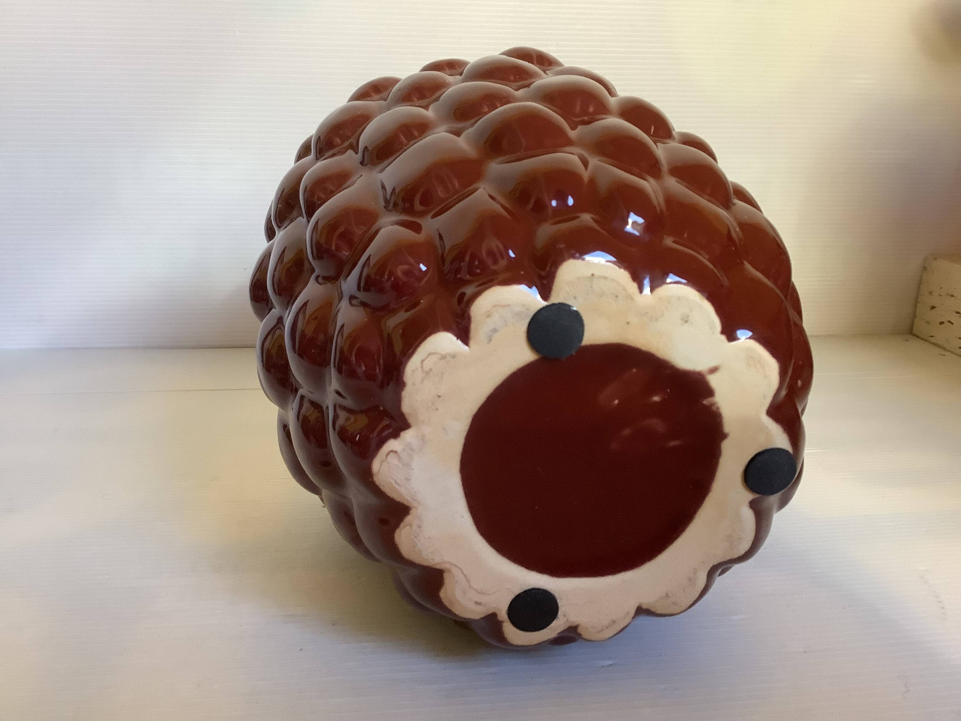 Raspberry vase, ceramic, burgundy brown.