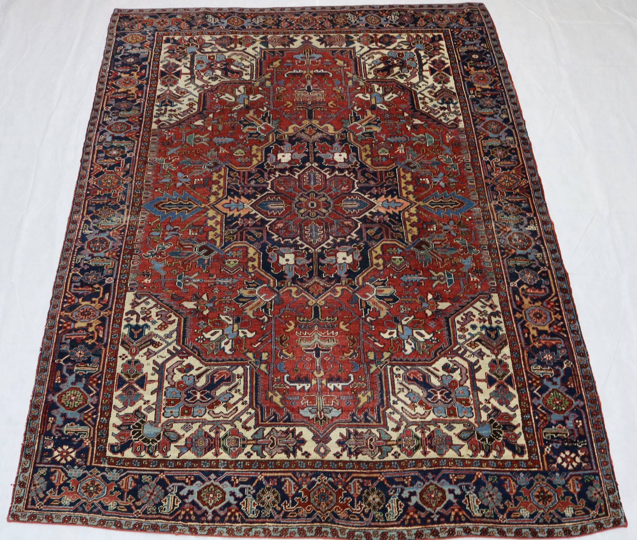 Handmade heriz rug
