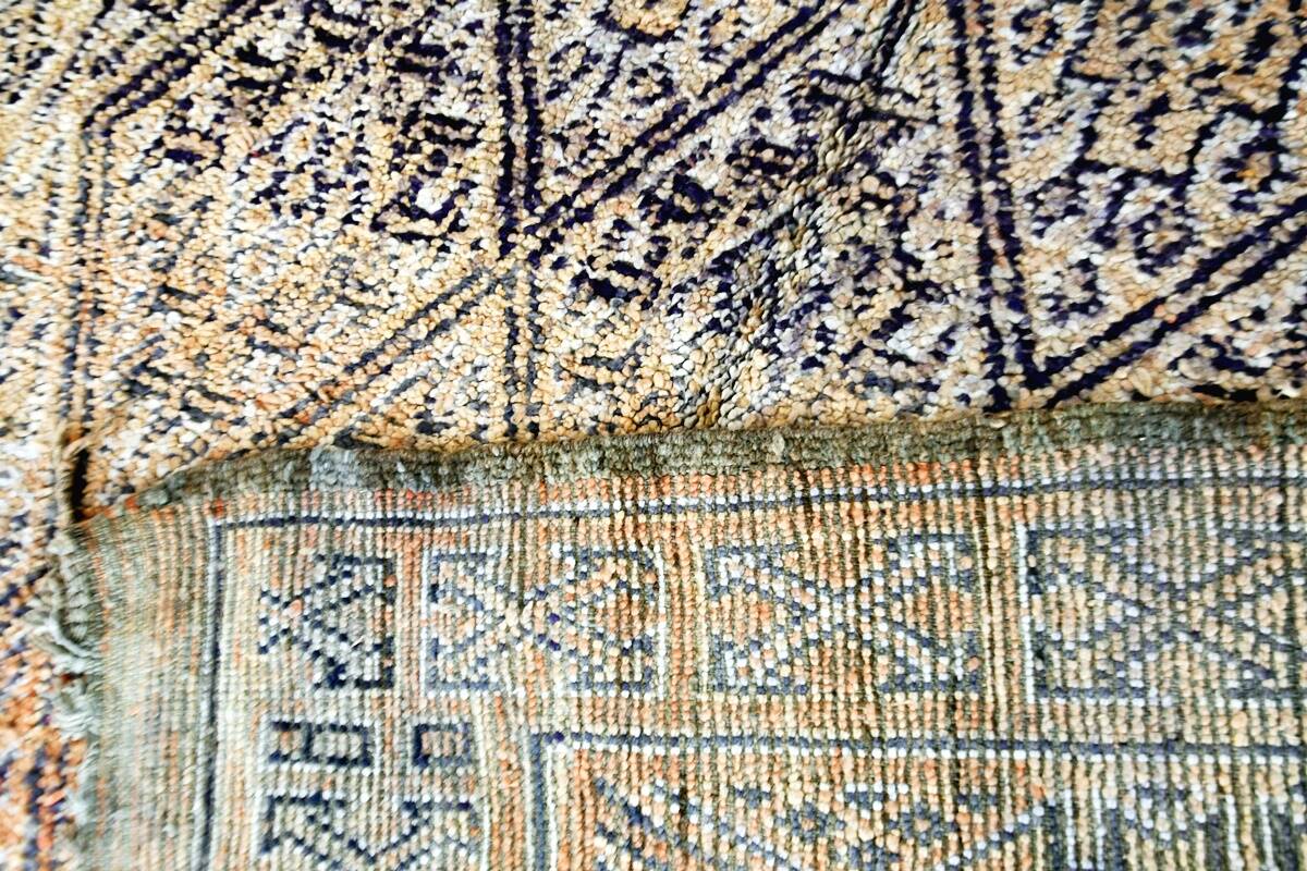 Moroccan Berber carpet Beni Mguild vintage 330 x 218 cm