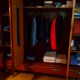 Armoire vintage