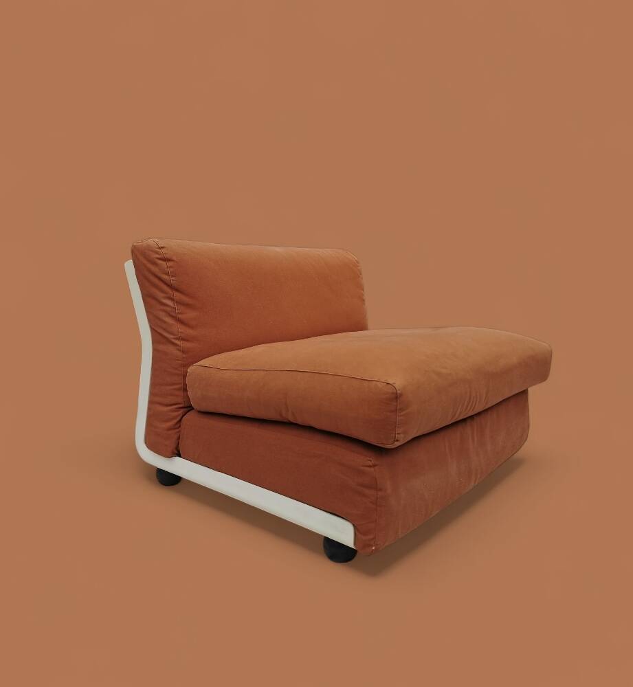 Amanta Bellini armchairs (4 available)