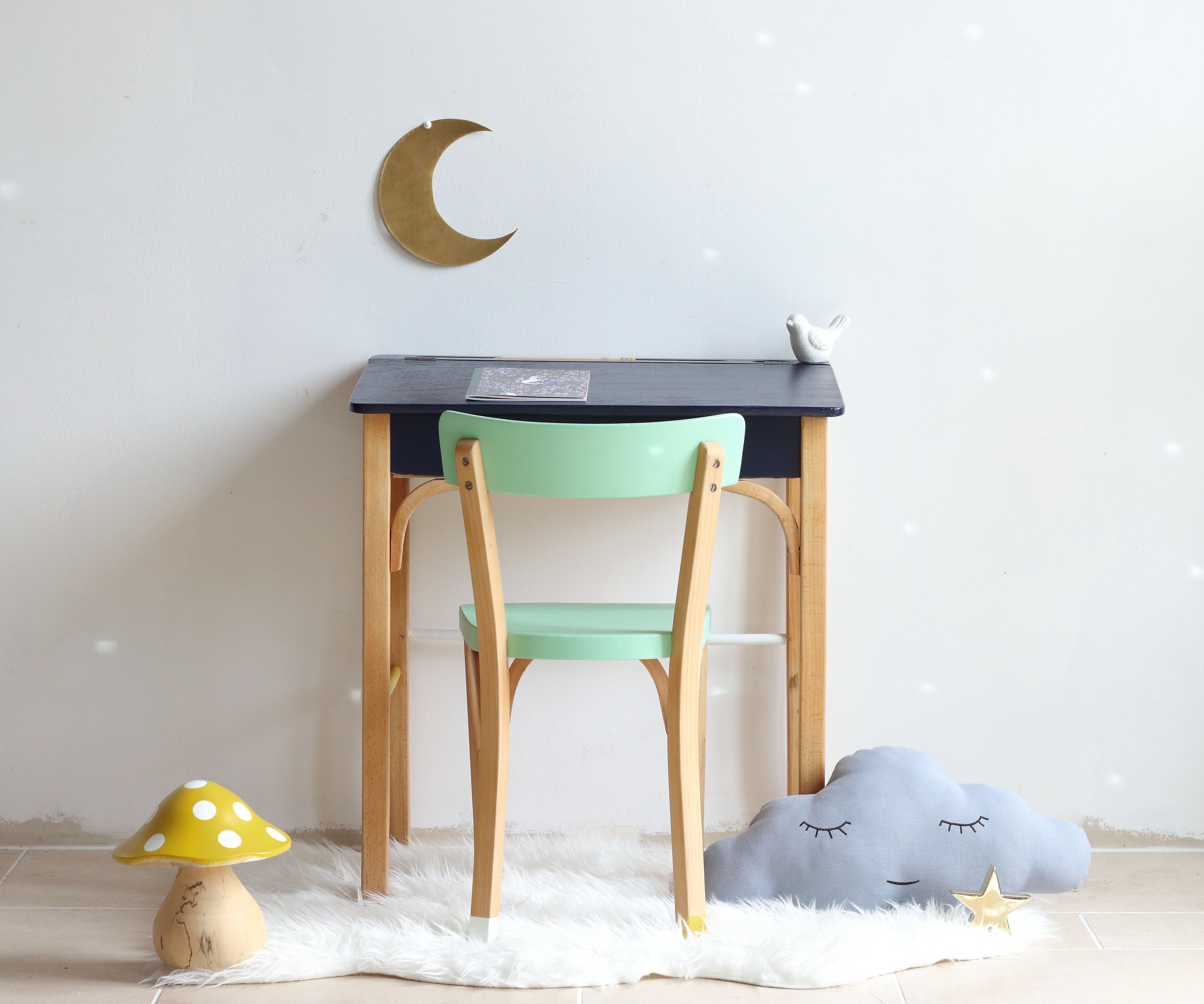 Bureau pupitre et chaise enfant Baumann revisités
