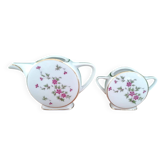 Teapot and sugar bowl