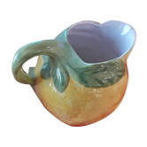 Pitcher in the shape of a lemon