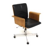 Scandinavian rotating leather armchair, Swivel, Sweden, 1970