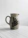 Pichet en céramique motif abstrait Hastings Pottery.