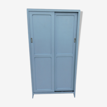 Armoire parisienne