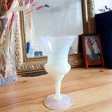 Vase coupe en opaline