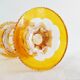 Vase verre doublé jaune fleurs incisées