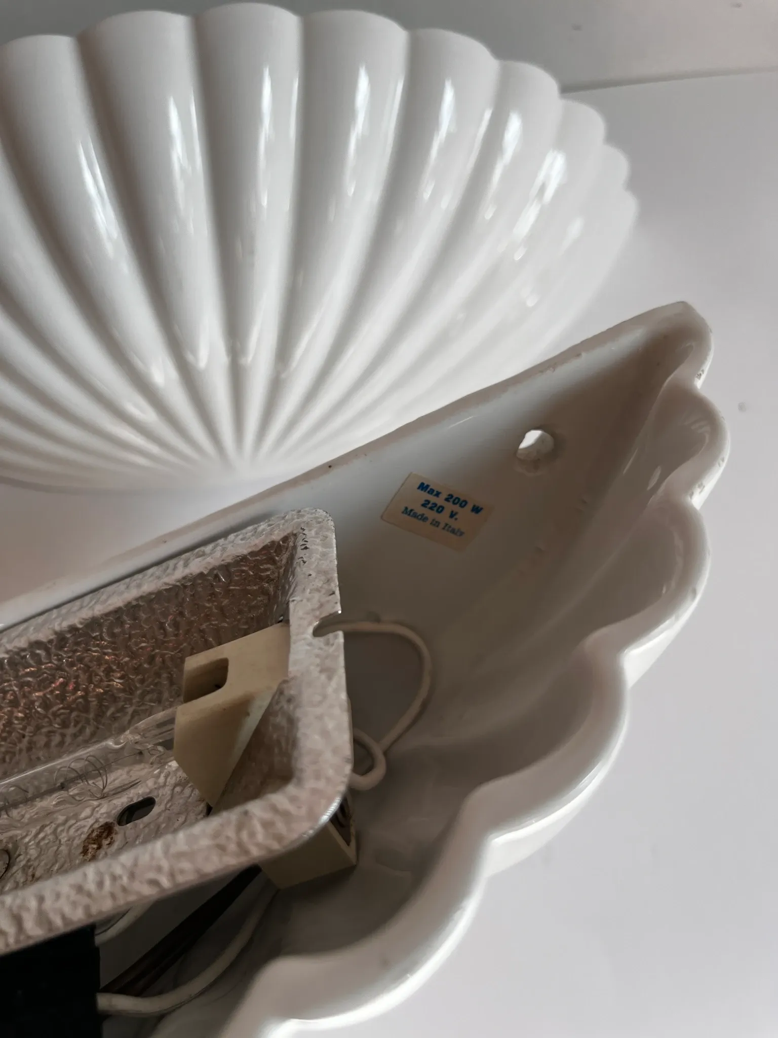 Shell-shaped ceramic wall light Italian